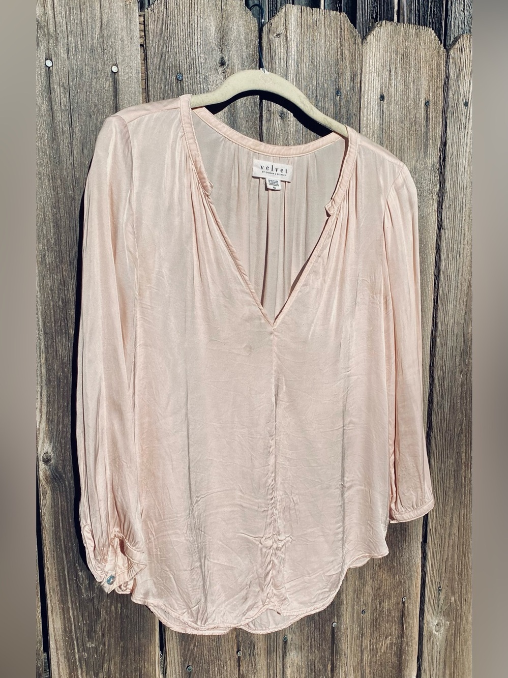 Velvet by Graham & Spencer Blush Pink V-Neck Long Sleeve Blouse
